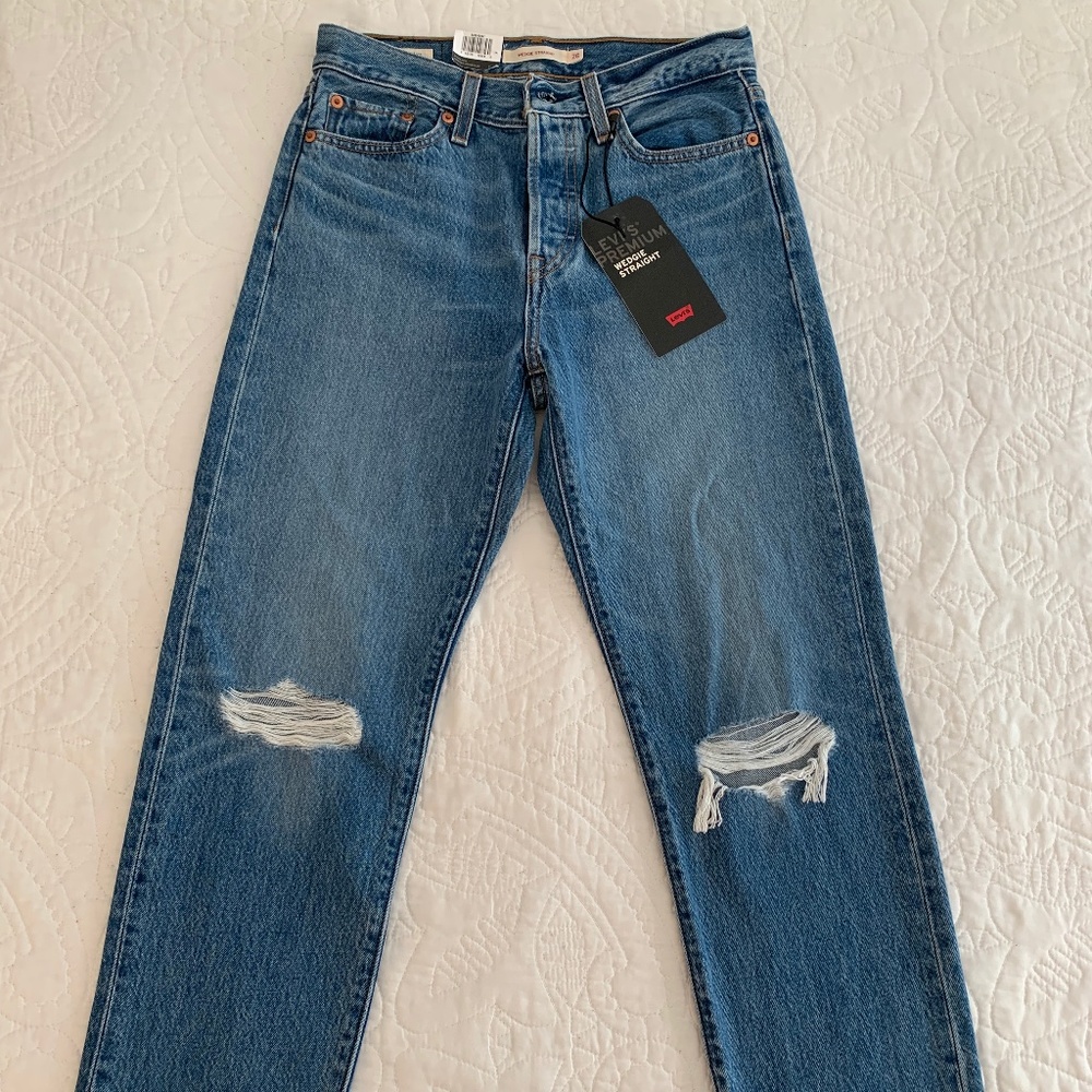 Levi's Wedgie Straight Jean